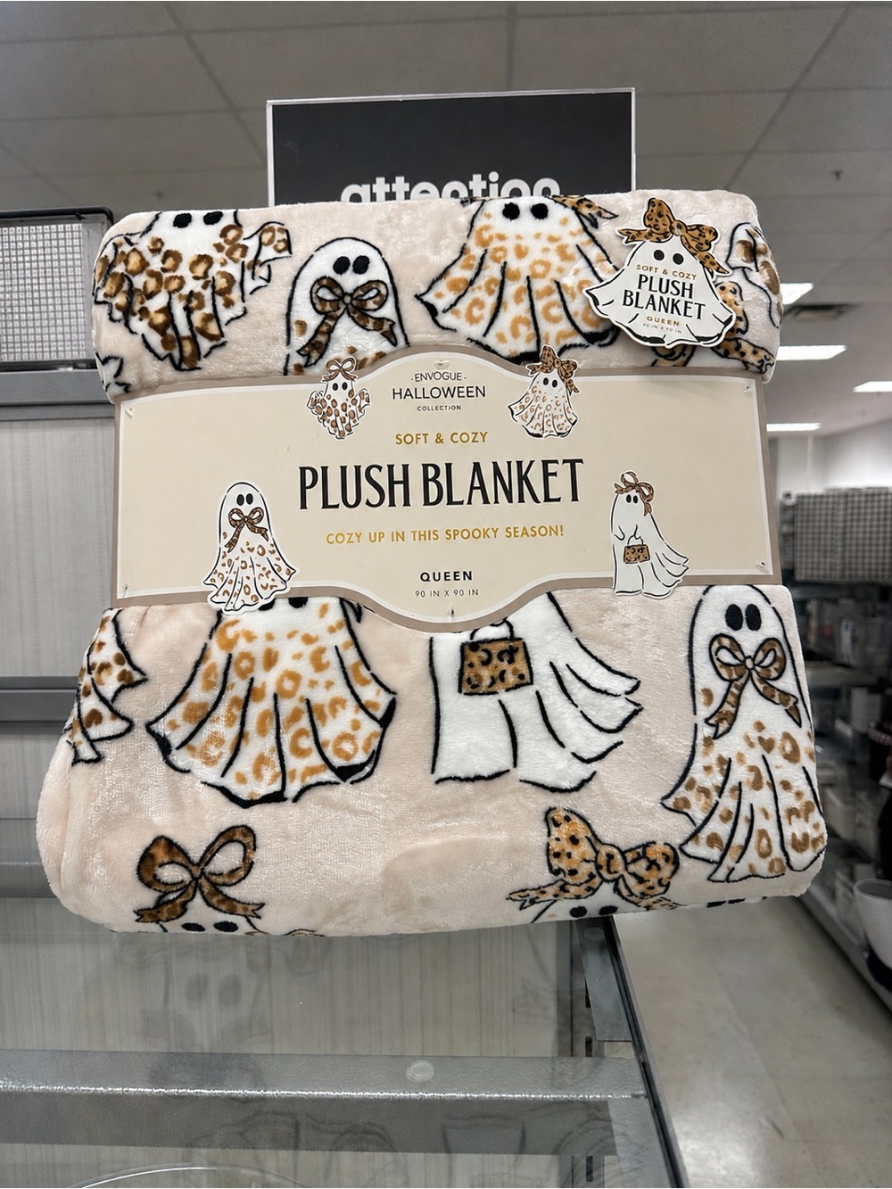 NWT Envogue Ghost Cheetah Plush Blanket Queen